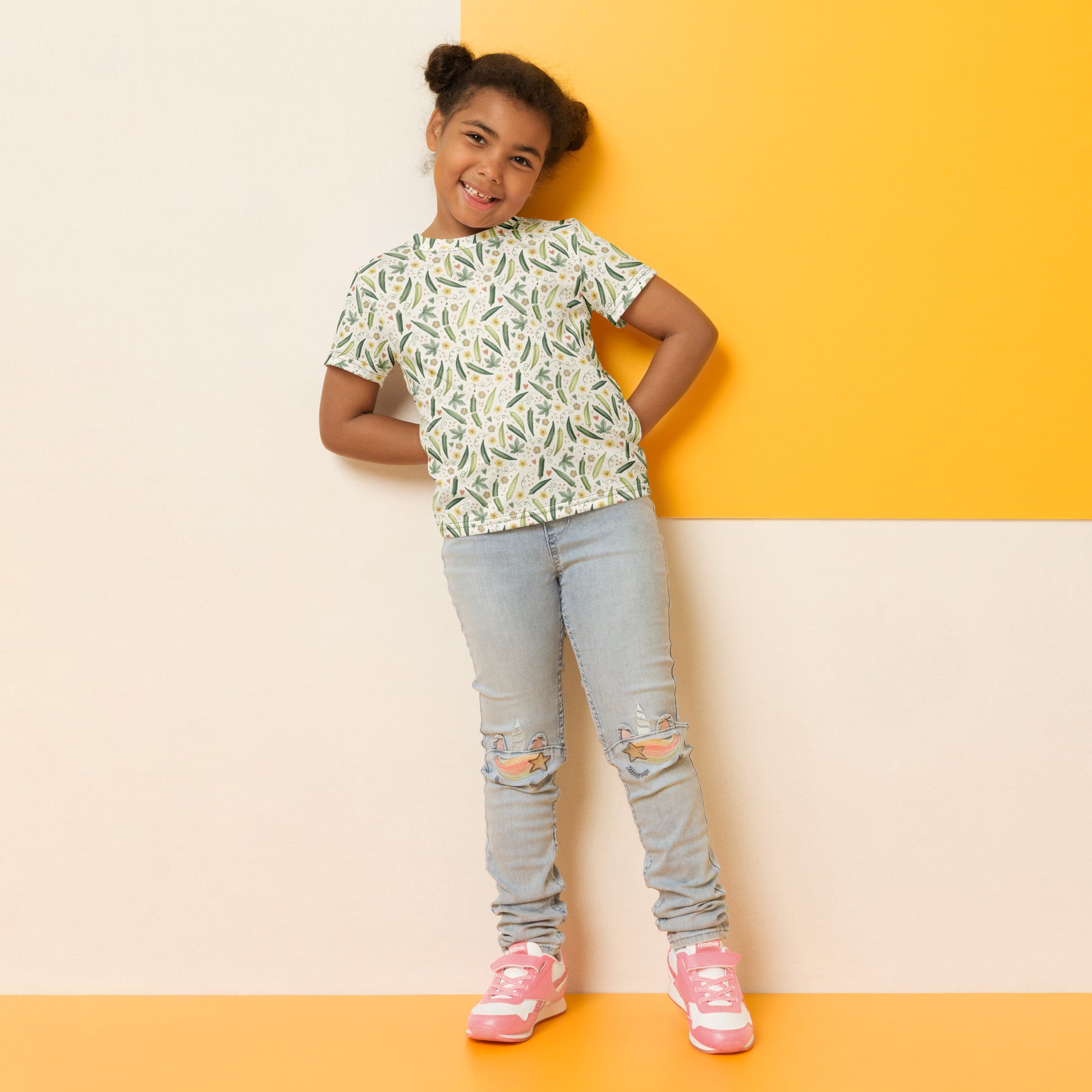 Model wearing bhindi print little kids tee