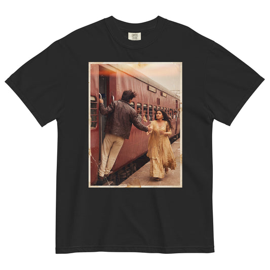 Front view of ddlj train scene bollywood poster tee